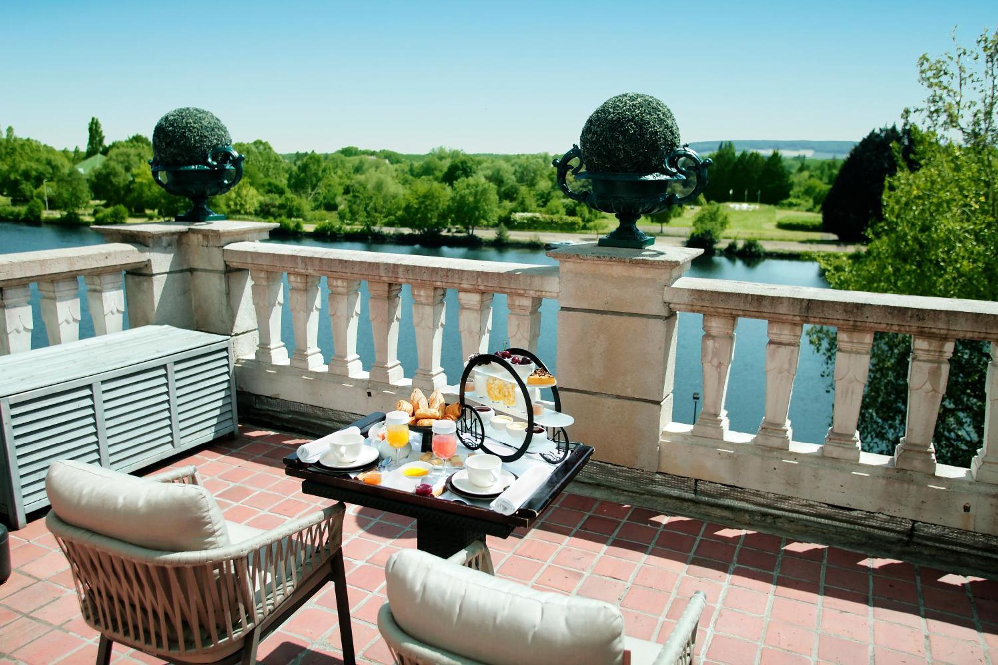 La Cote Saint Jacques Hotel 5*
