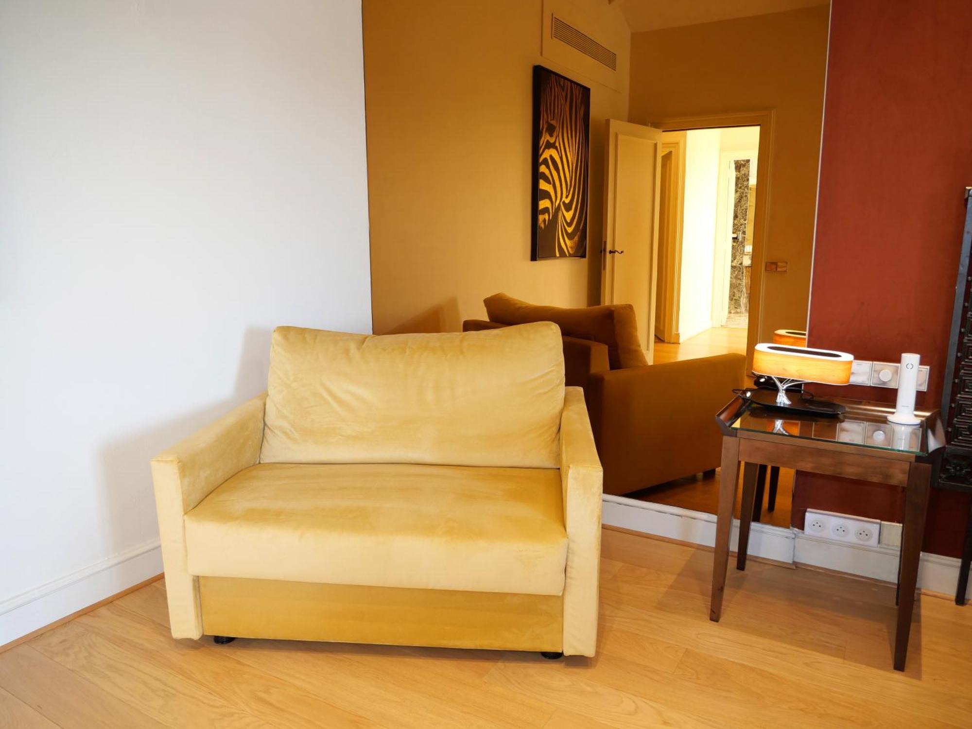 La Cote Saint Jacques Hotel