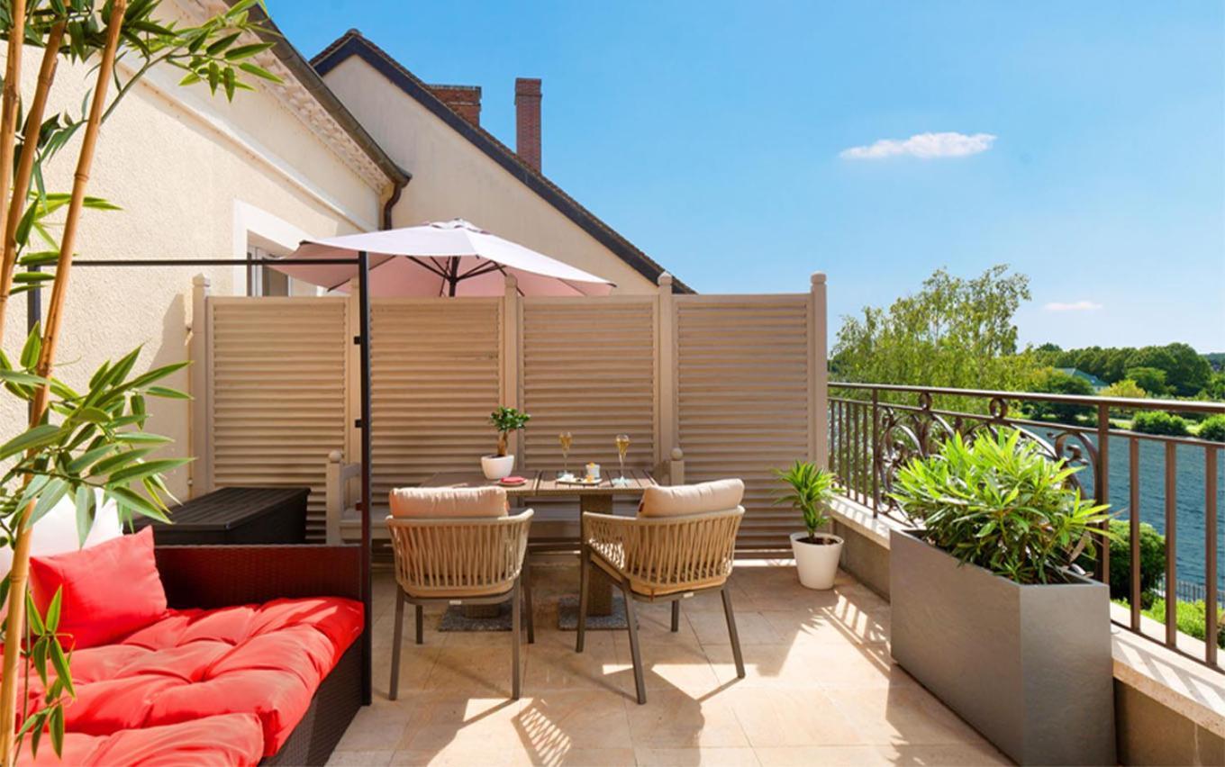 Hotel La Cote Saint Jacques 5*